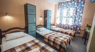 Гостиница Соколиная Гора Москва Кровать в общем номере с 3 кроватями-3